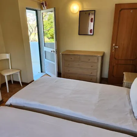 Large 4 Bedroom - Albufeira